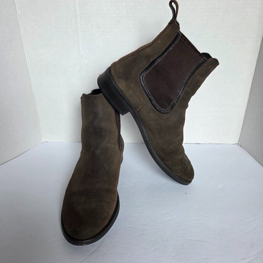 Thursday boot co women’s knockout heeled suede Chelsea boot size 7.5